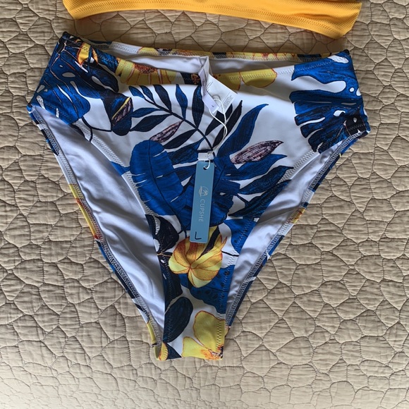 NWT - “Cupshe” New Swim Suit - Picture 3 of 9